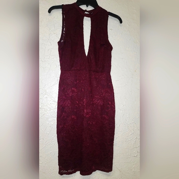 New Medium Burgundy Dress - Valentine's Day - Picture 1 of 8